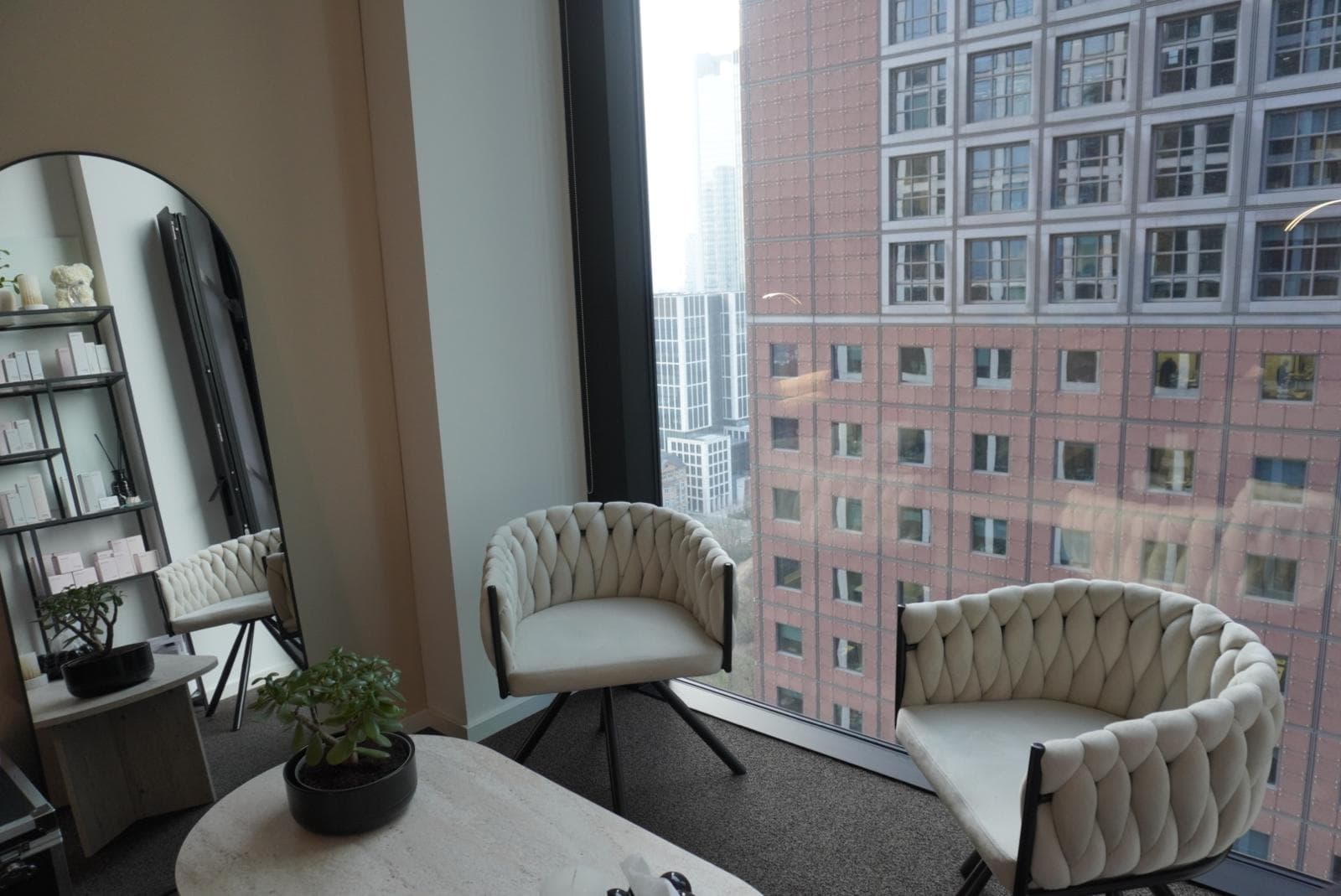 Pocahontas Beauty Studio – Atmosphäre